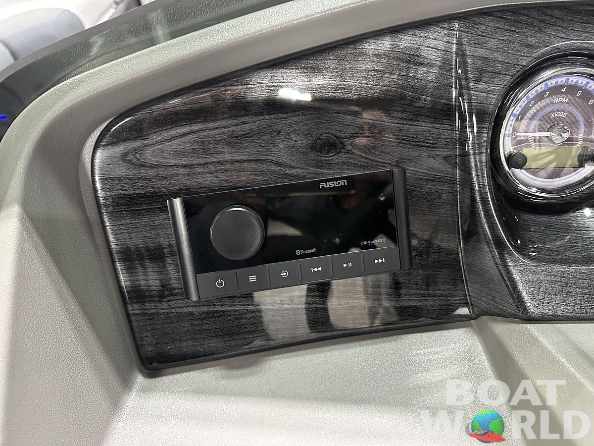 2025 Tahoe Pontoons LTZ 2385 Swingback (VRL) Tritoon & Honda 4-Stroke EFI