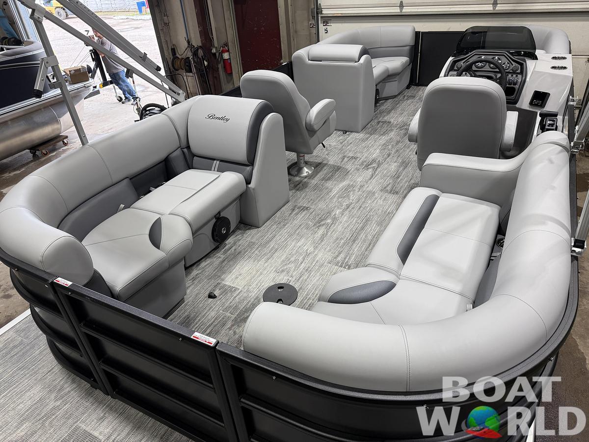 2026 Bentley Legacy 200 Navigator Quad Lounge Pontoon $34995