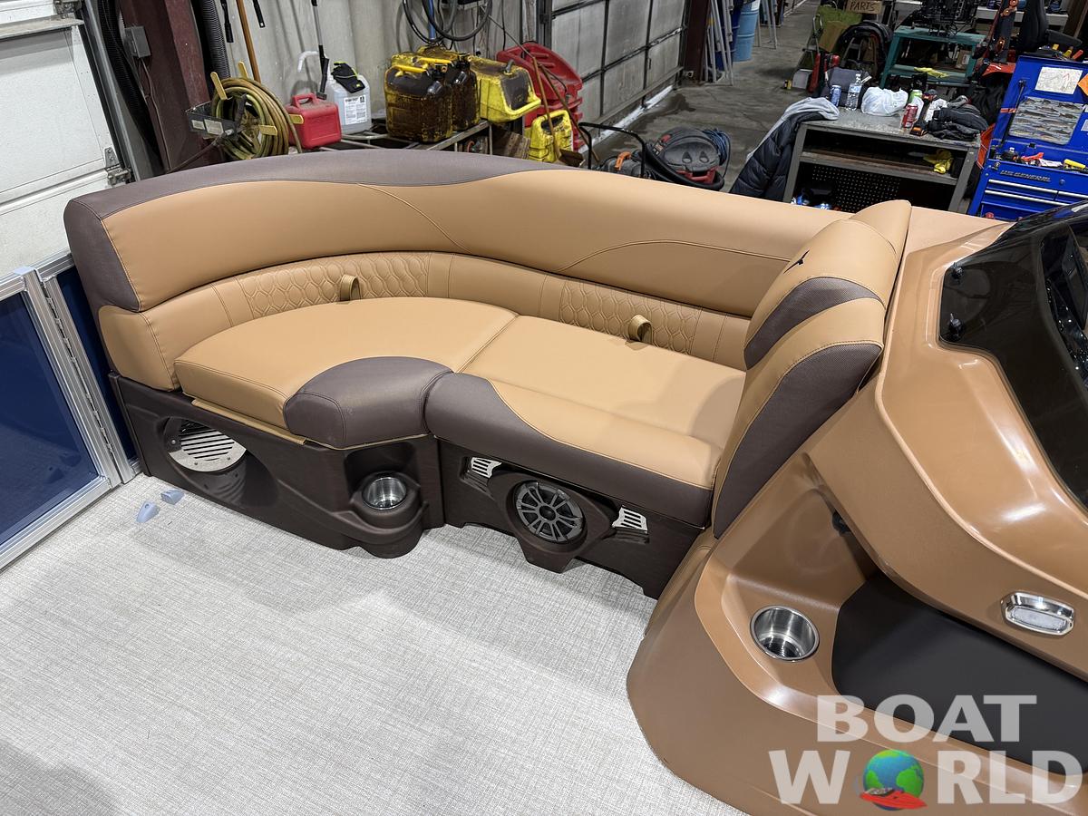 2026 Tahoe Pontoons LTZ 2185 Cruise Rear Bench (CRB) 