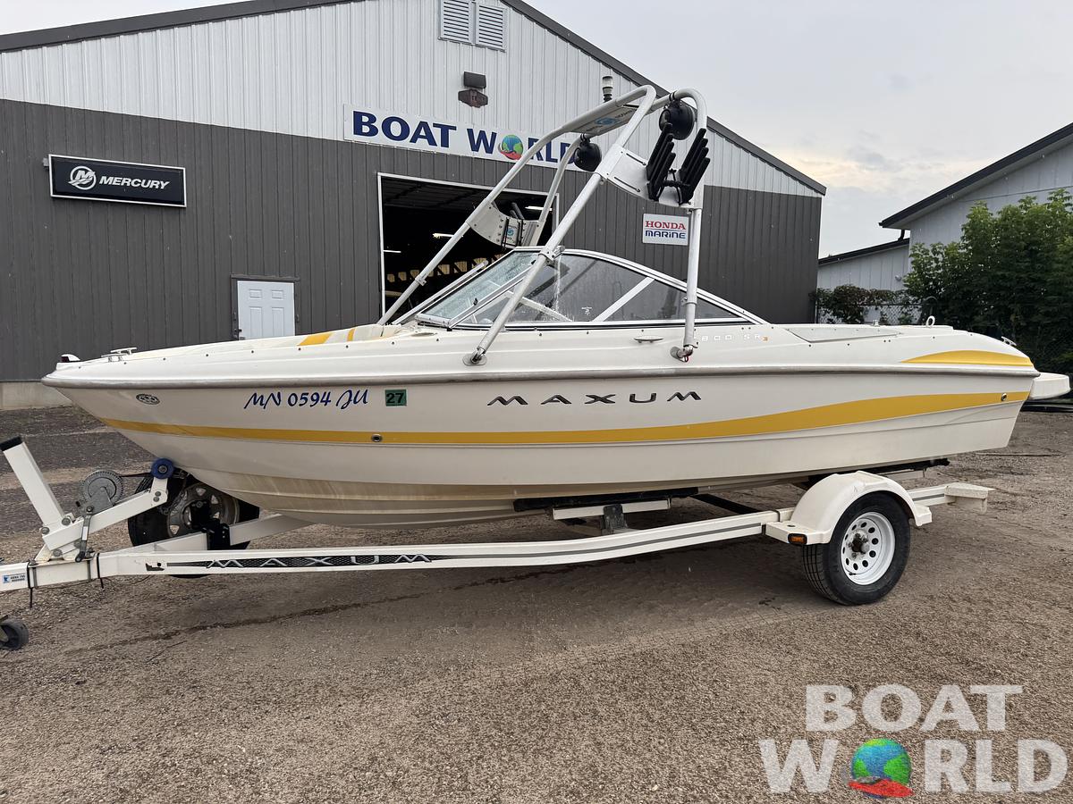 Used 2004 Maxum 1800 SR3 Runabout