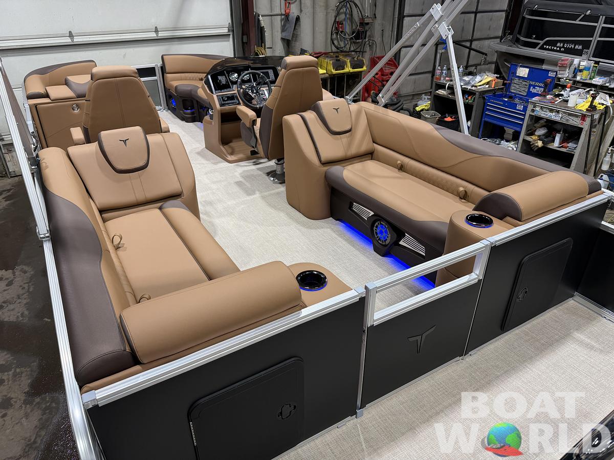 2027 Tahoe LTZ 2385 Quad Lounge & 4-Stroke $42995
