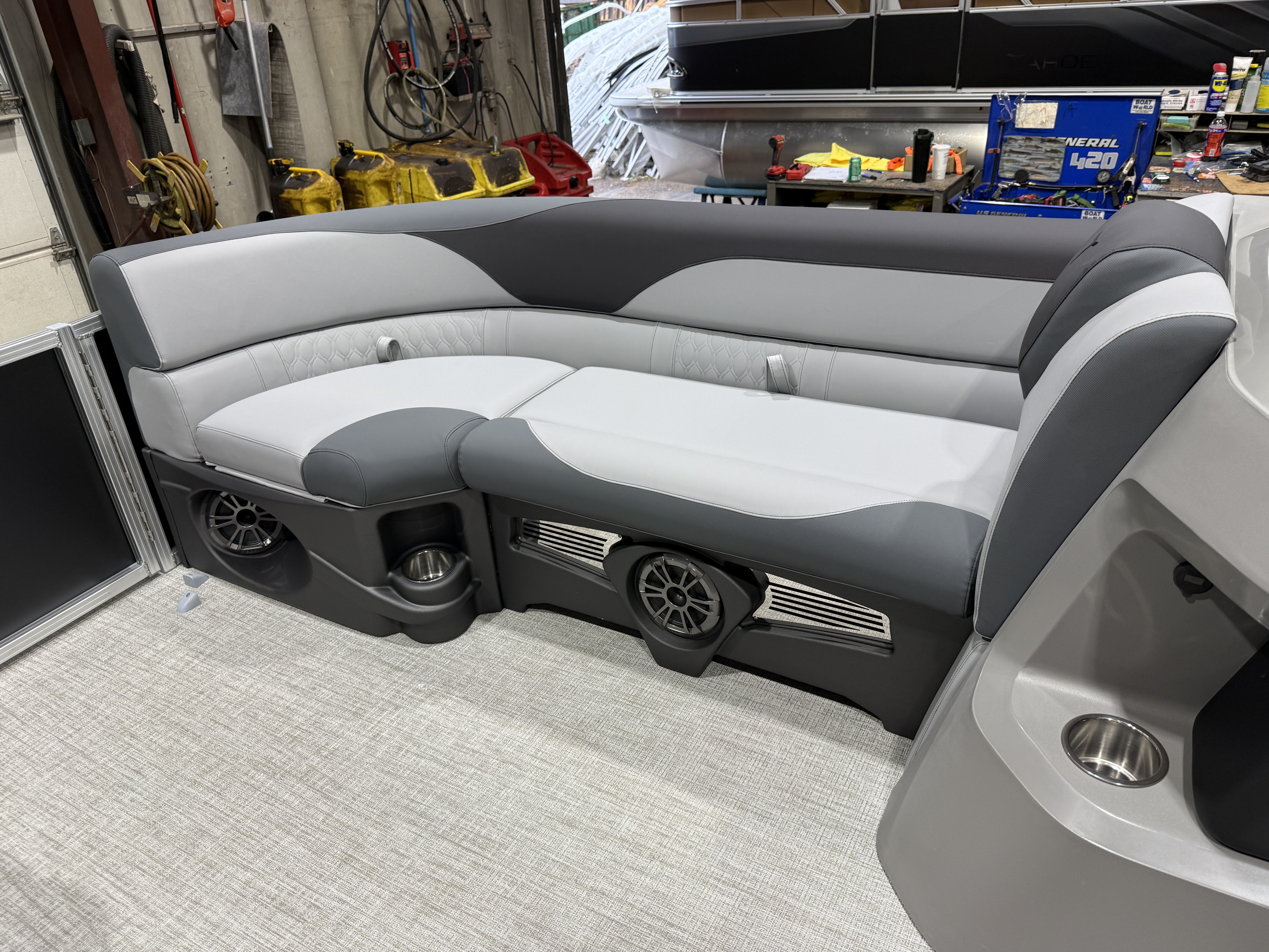 2027 Tahoe LTZ 2385 VRB SE Swingback Pontoon $42995