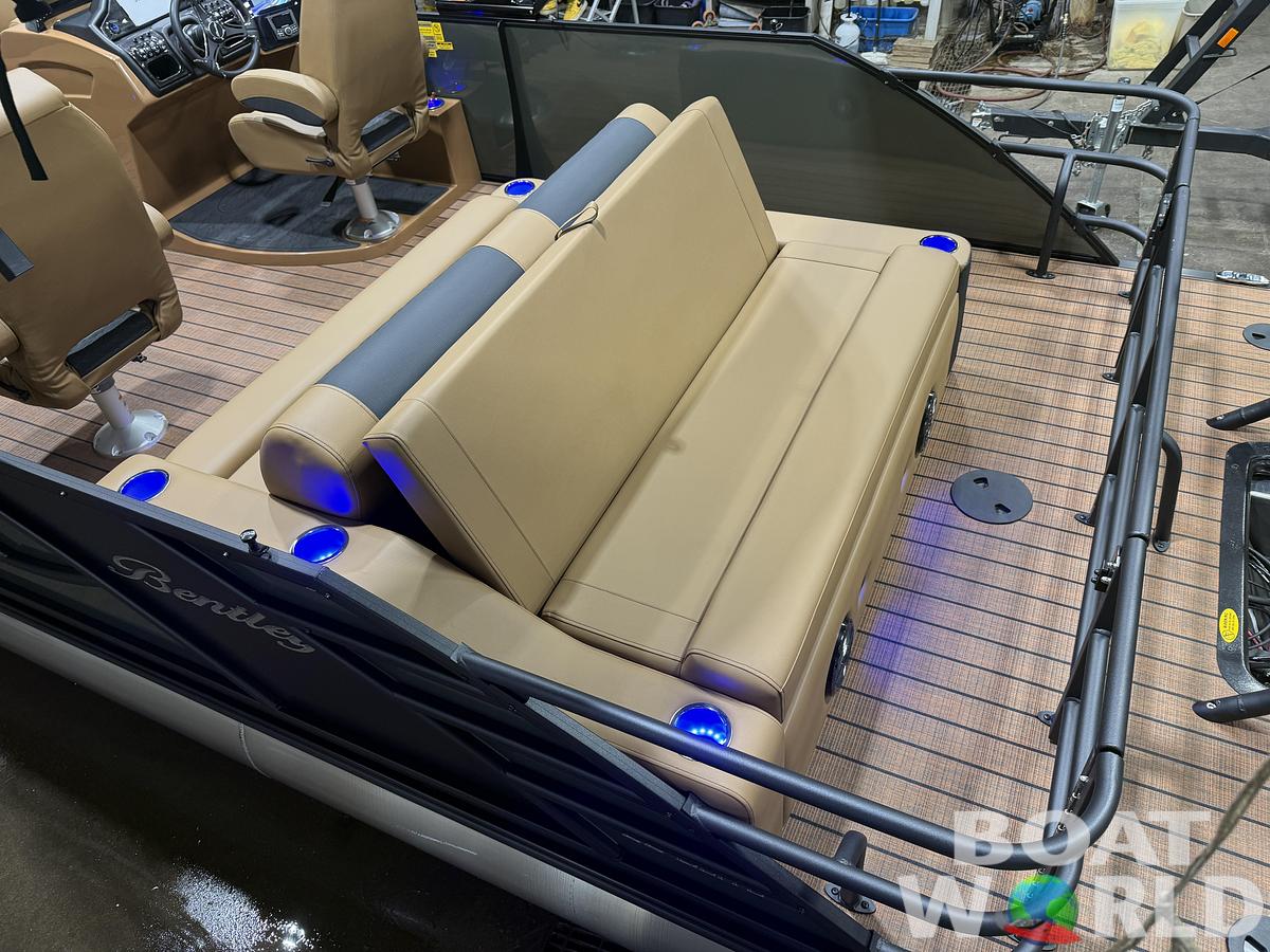 2026 Bentley Pontoons Elite 223 Swingback Tritoon