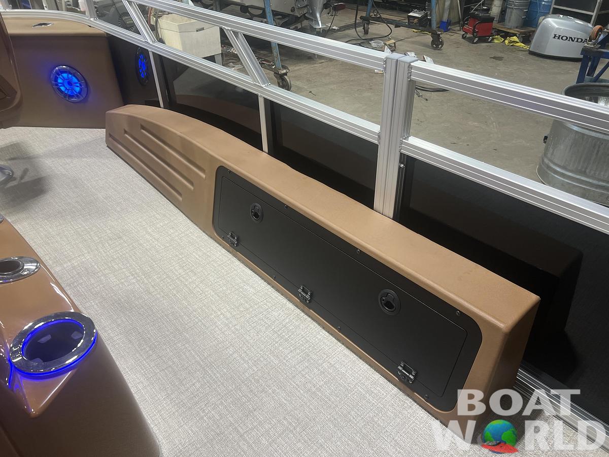 2026 Tahoe Pontoons Sport 2385 Center Console Fish Tritoon