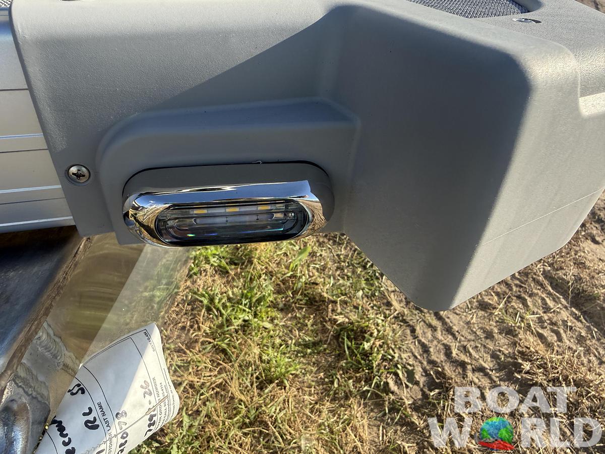 2026 Princecraft Vectra 21 RL Swingback SS Pontoon 