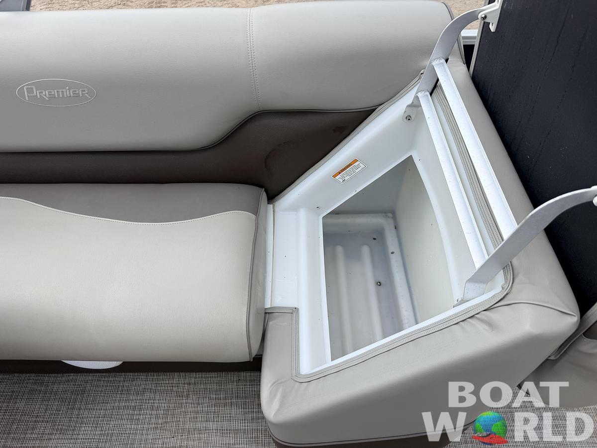 Used 2016 Premier 220 SunSpree & 50HP Honda 4Stroke -$24,995