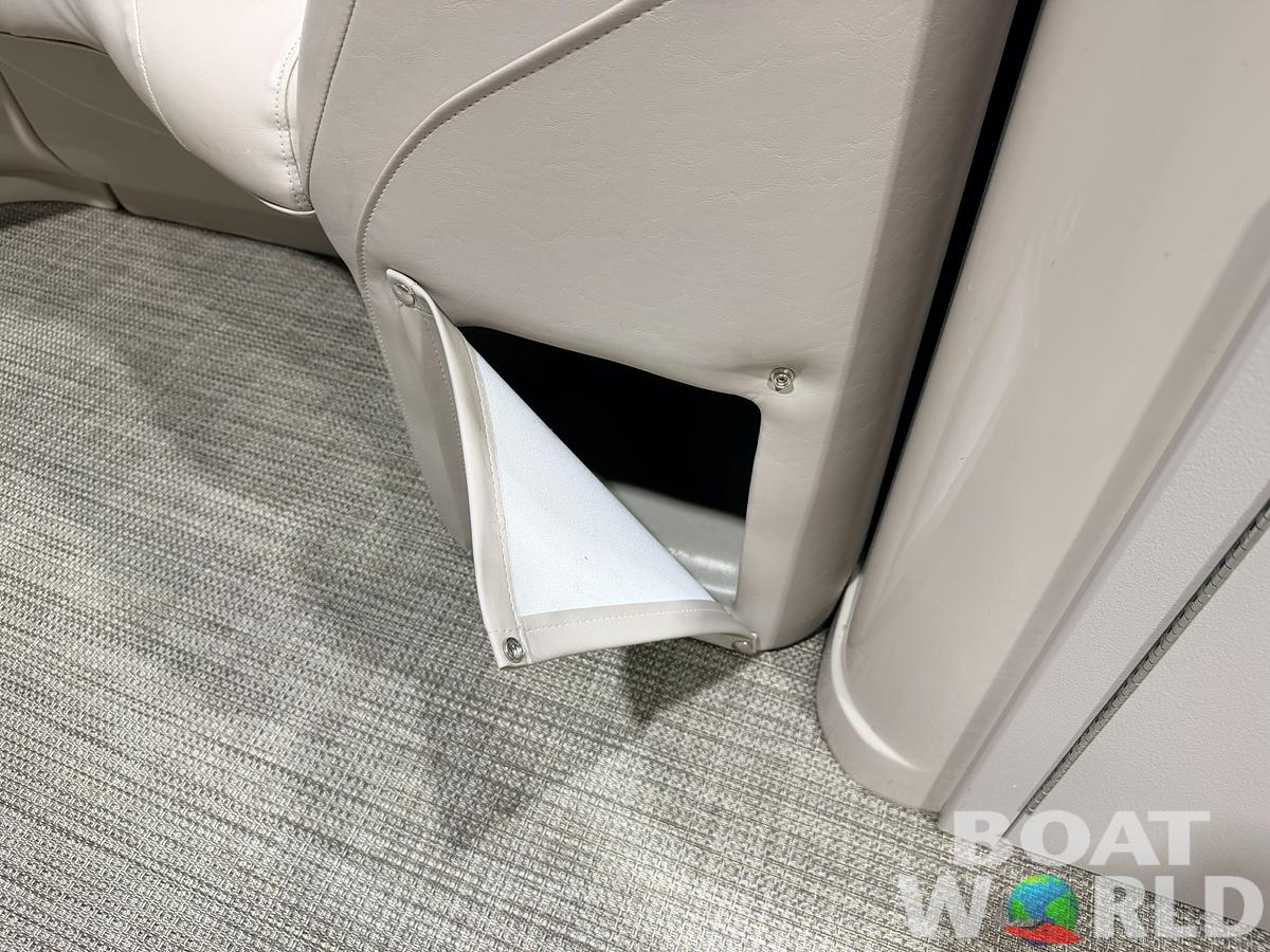 Used 2016 Sylvan Mirage 822 LZ & 50HP Yamaha 4Stroke - $21,995