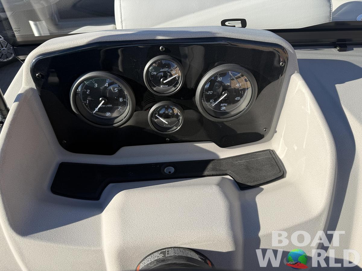 2026 Princecraft Vectra 21 RL Swingback SS Pontoon 