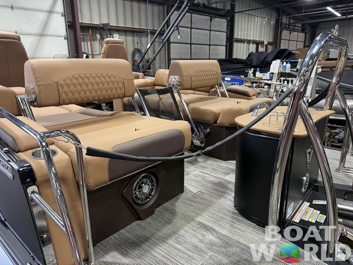 2026 Tahoe Cascade 2385 Quad Lounge Shift SS Tritoon $73995