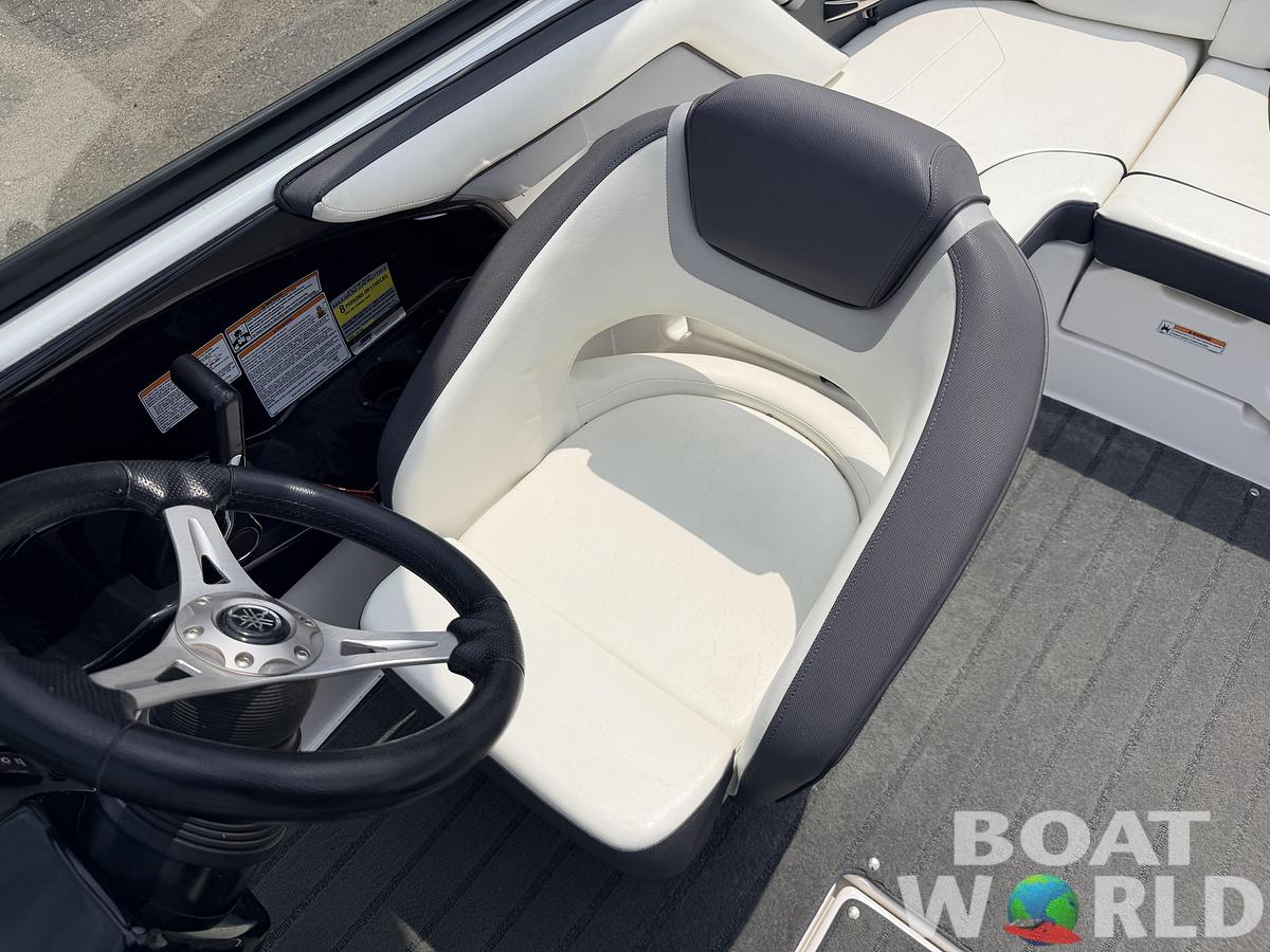 Used 2016 Yamaha AR192 Jet Boat 210HP Supercharged 1.8L & Single Axle Trailer -$29,995