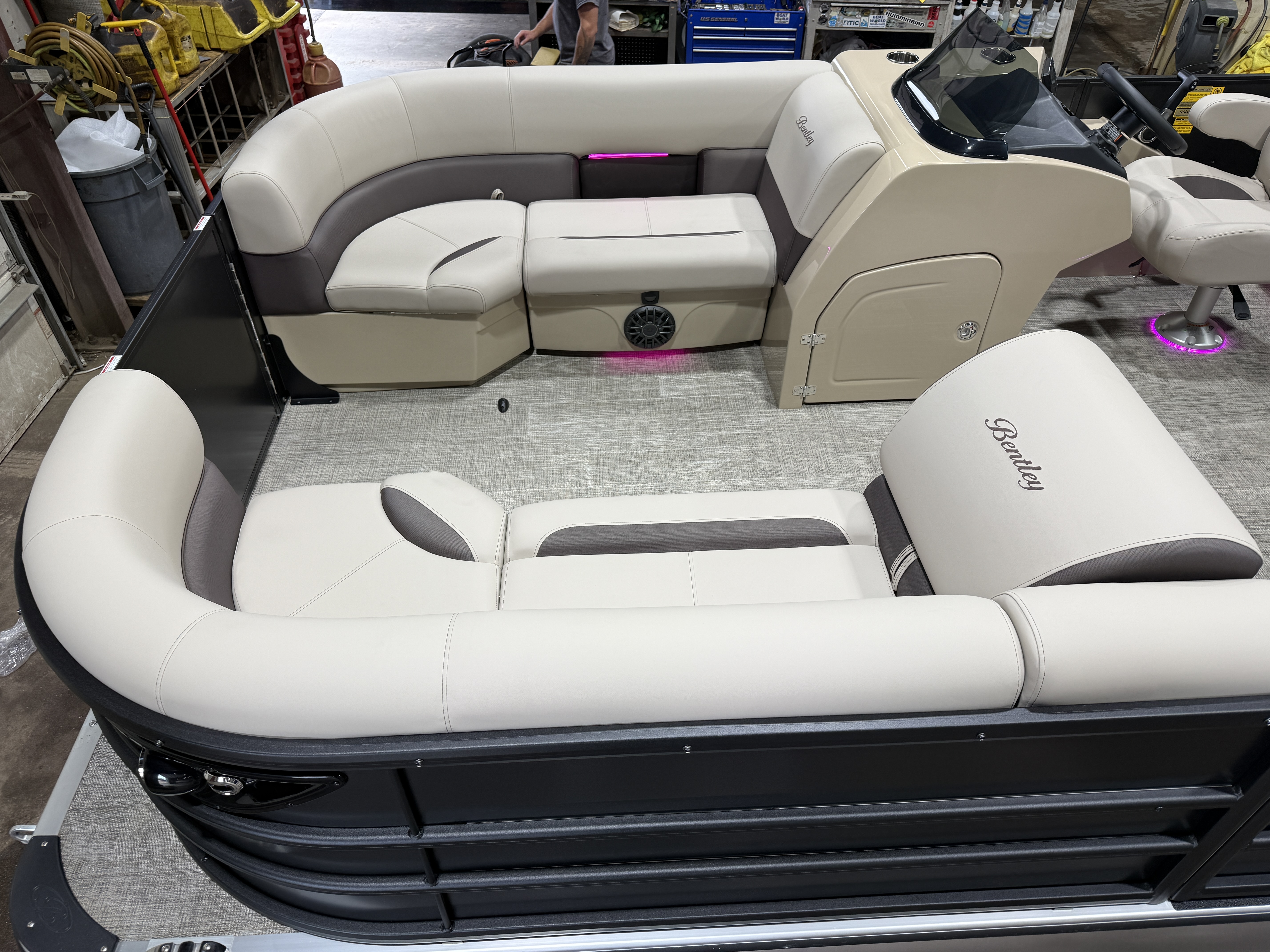 2027 Bentley Legacy 220 QSB Swingback $45995