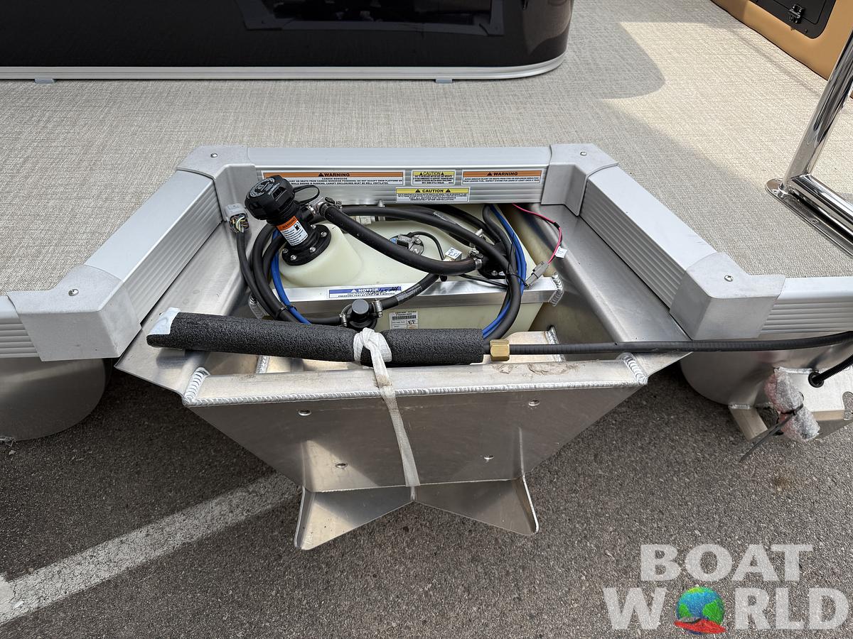 2025 Tahoe Pontoons LTZ 2385 Swingback (VRB) & Honda 4-Stroke EFI