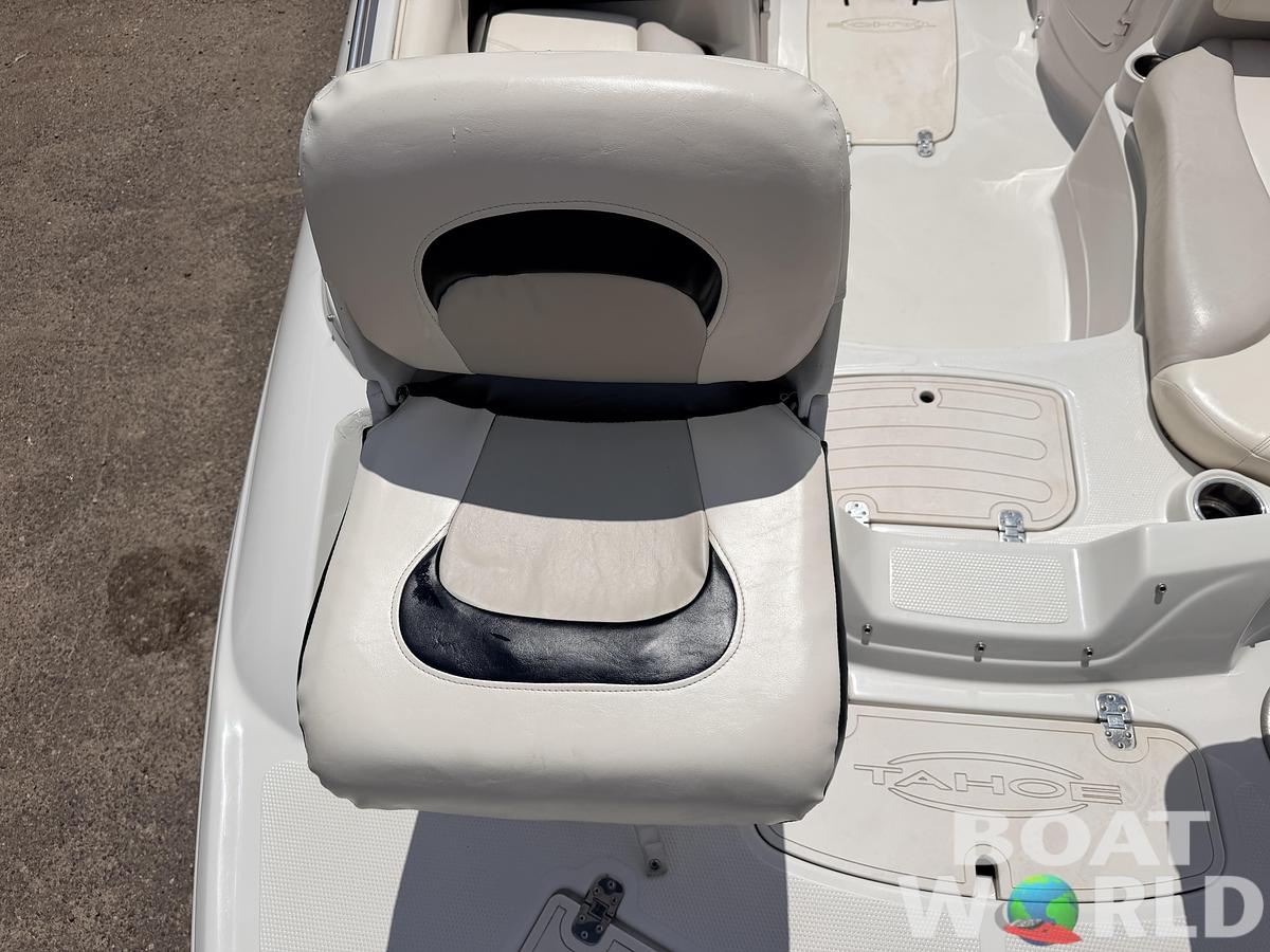 Used 2011 Tahoe 215 Xi Deck Boat & 220HP Mercruiser V8 -$17,995