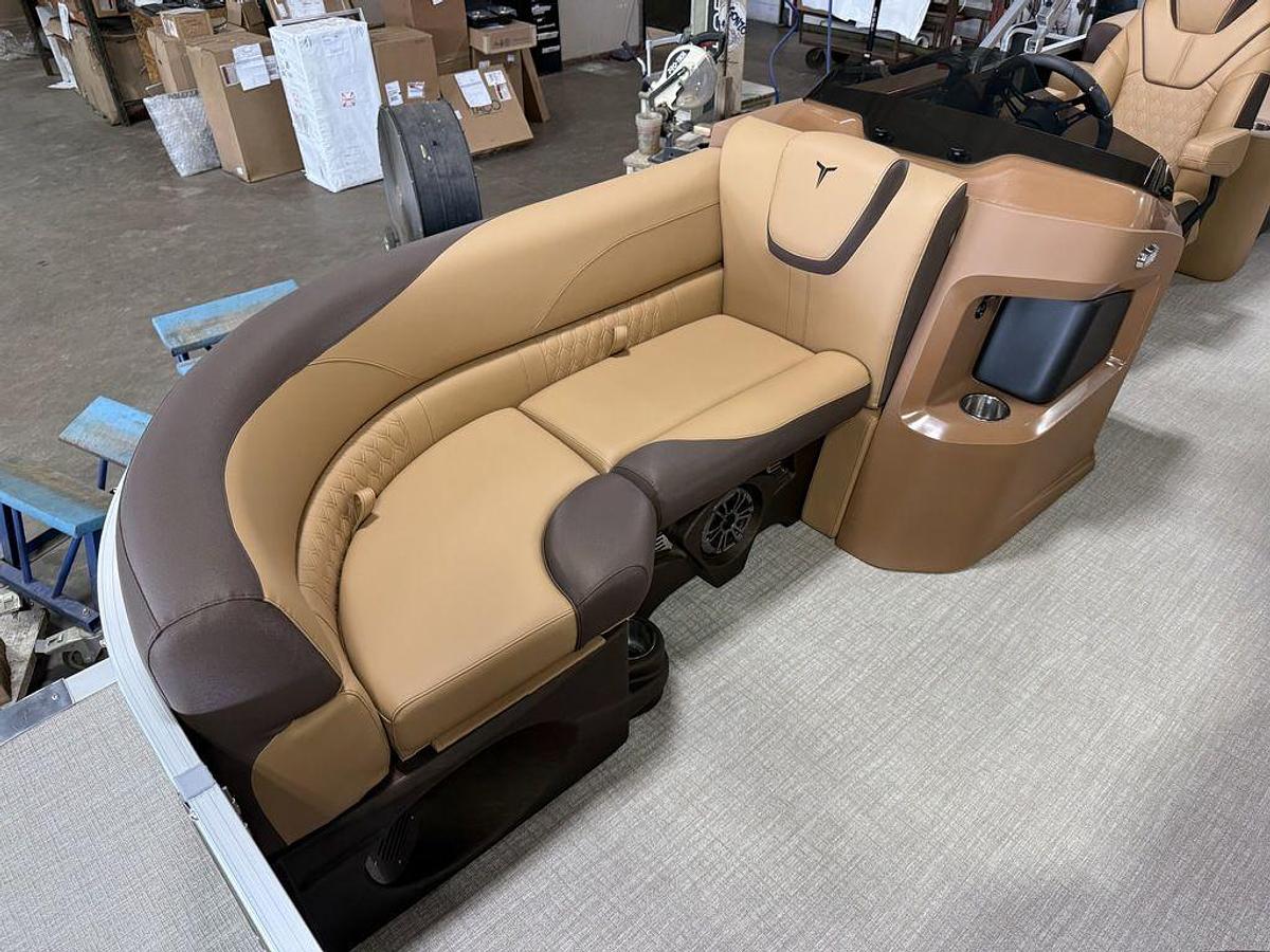 2025 Tahoe Pontoons LTZ 2385 Quad Lounge Shift Flip & Honda 4-Stroke EFI