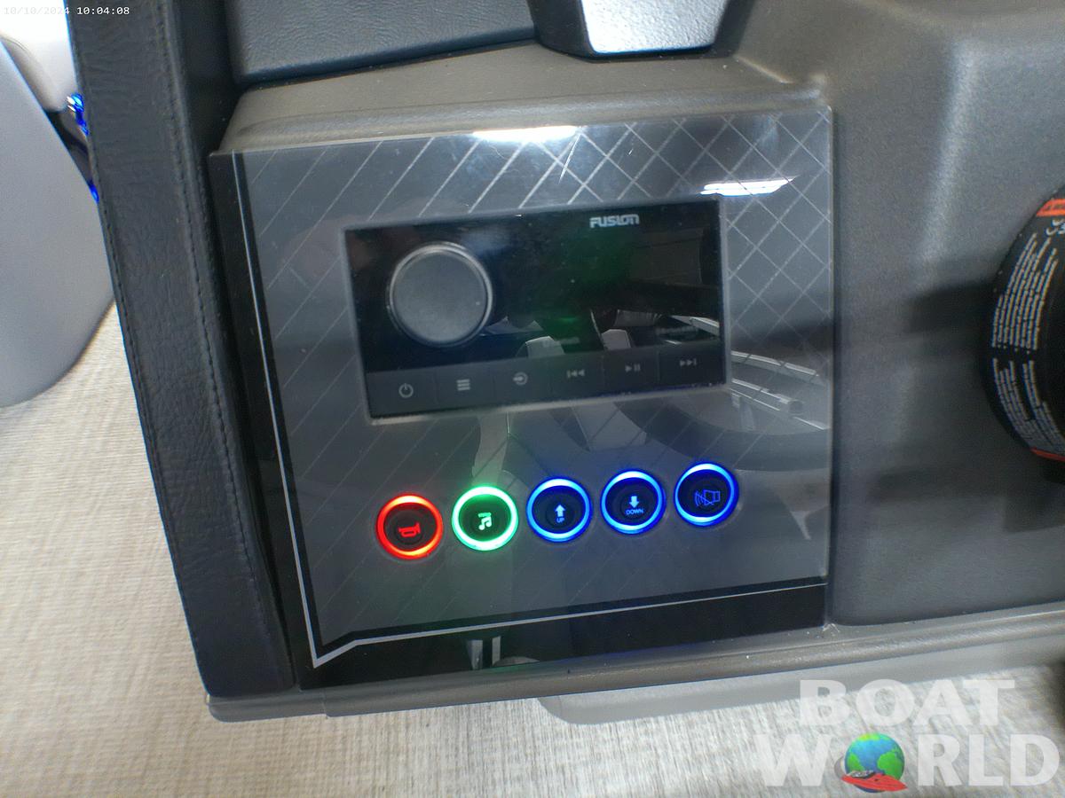 2025 Tahoe Pontoons Cascade 2385 Swingback (VRL) Tritoon & Honda 4-Stroke EFI