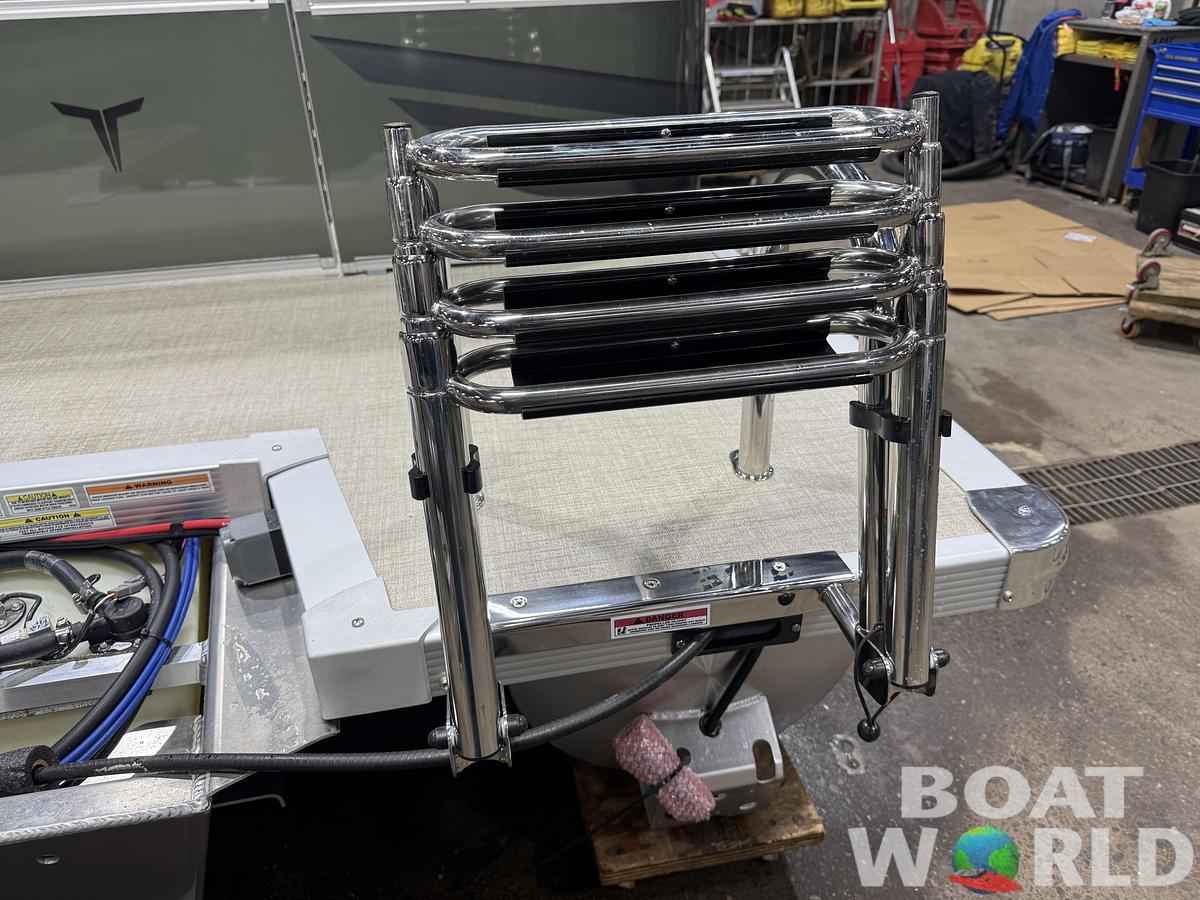 2026 Tahoe Pontoons Sport 2180 Quad Lounge