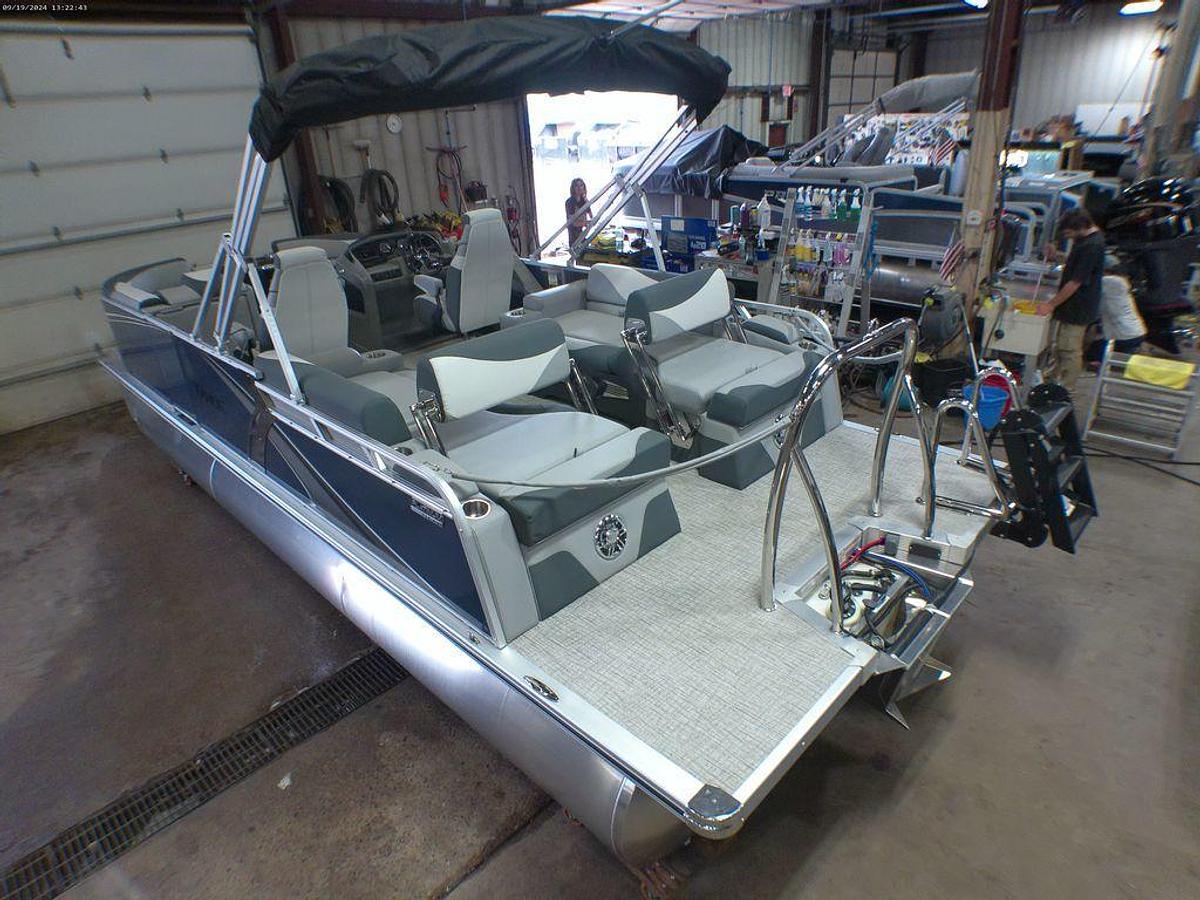 2025 Tahoe Pontoons LTZ 2385 Quad Lounge Shift SS & Honda 4-Stroke EFI