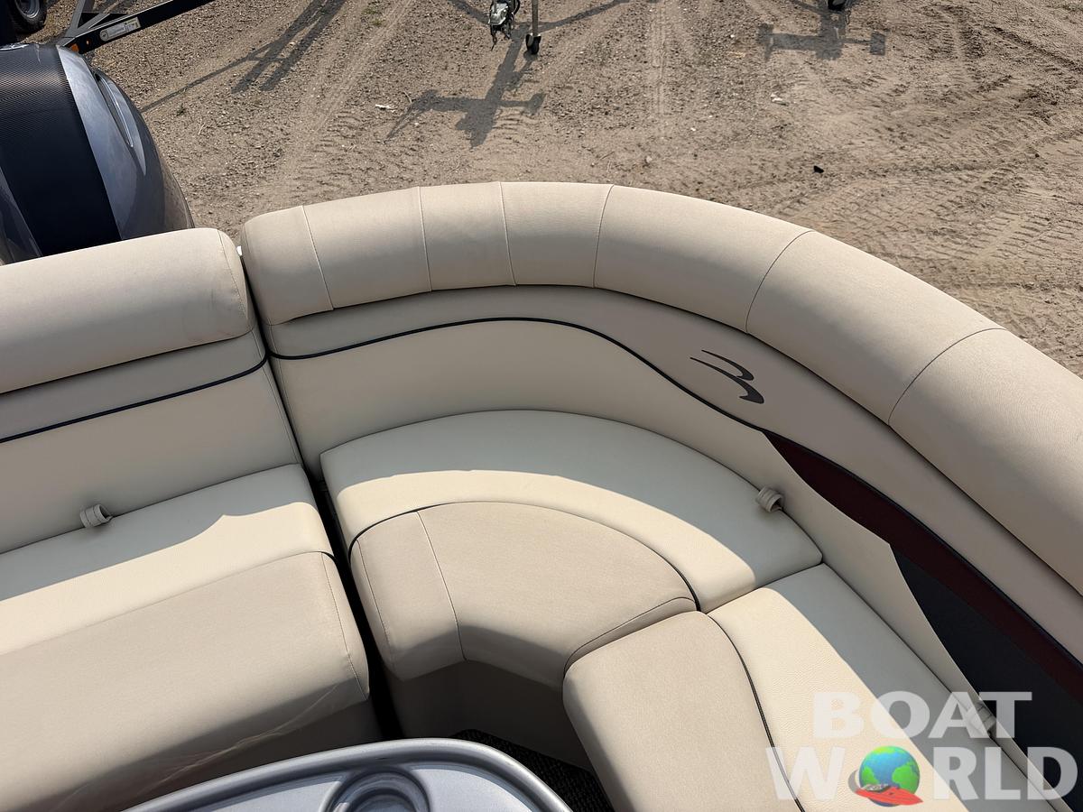 Used 2019 Bennington 21 SX Quad Lounge & Yamaha 90HP 4Stroke -$29,995