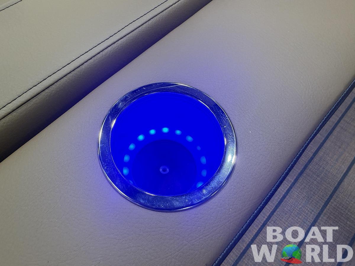 2026 Bentley Pontoons Elite 223 Swingback Tritoon & 200HP 