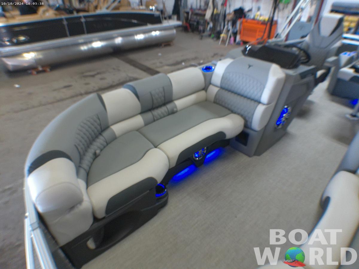 2025 Tahoe Pontoons Cascade 2385 Swingback (VRL) Tritoon & Honda 4-Stroke EFI