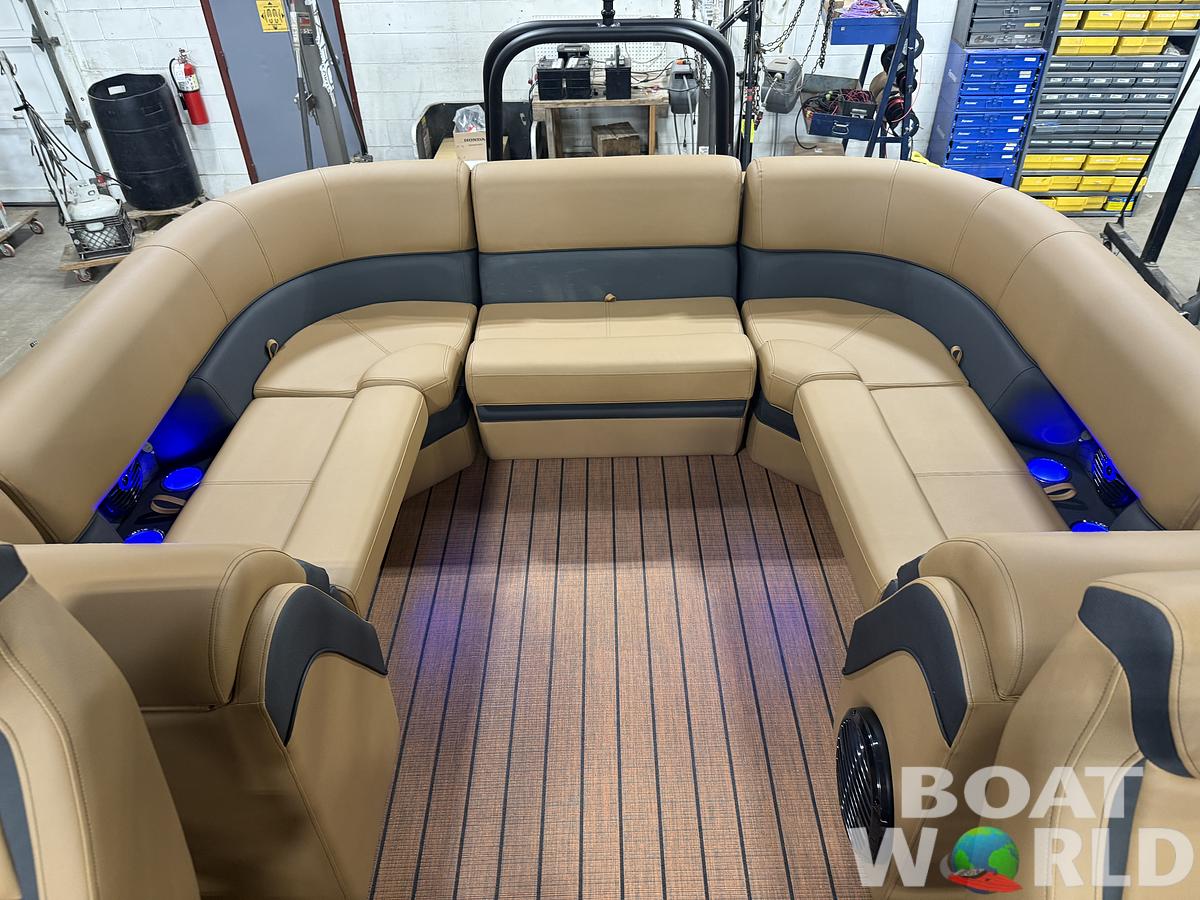 2026 Bentley Pontoons Elite 223 Admiral Quad Lounge Tritoon