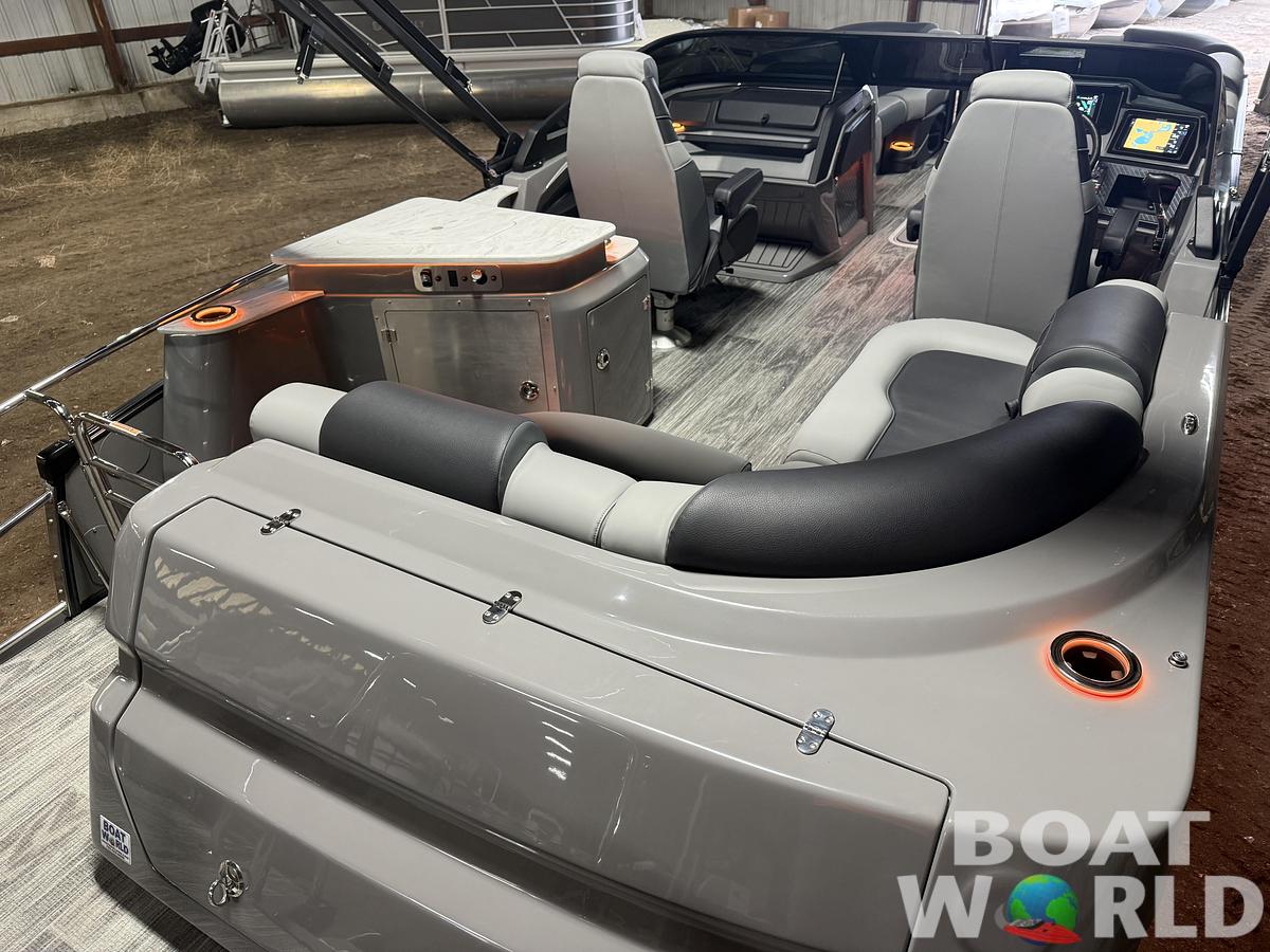 2026 Tahoe Pontoons Cascade 2385 Elite Windshield Tritoon