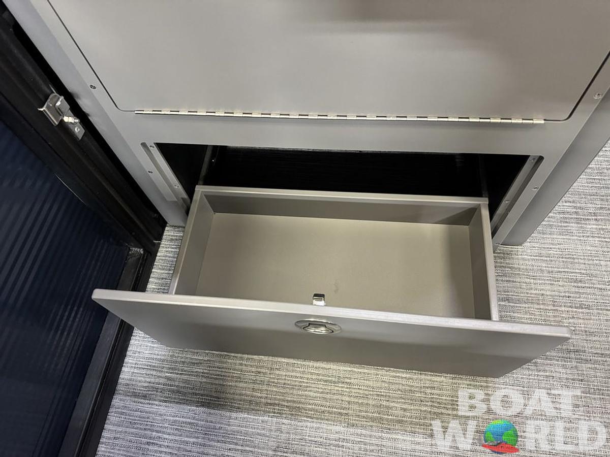 Used 2023 Qwest Pontoons 822 E-Class RLS LT Pontoon