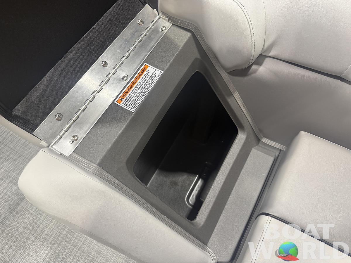 2026 Princecraft Vectra 23 RL Dinette Swingback Pontoon