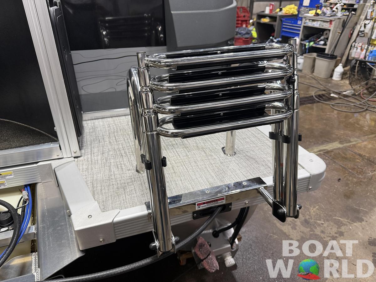 2026 Tahoe Pontoons GEOfish 2385 Rear Fish 