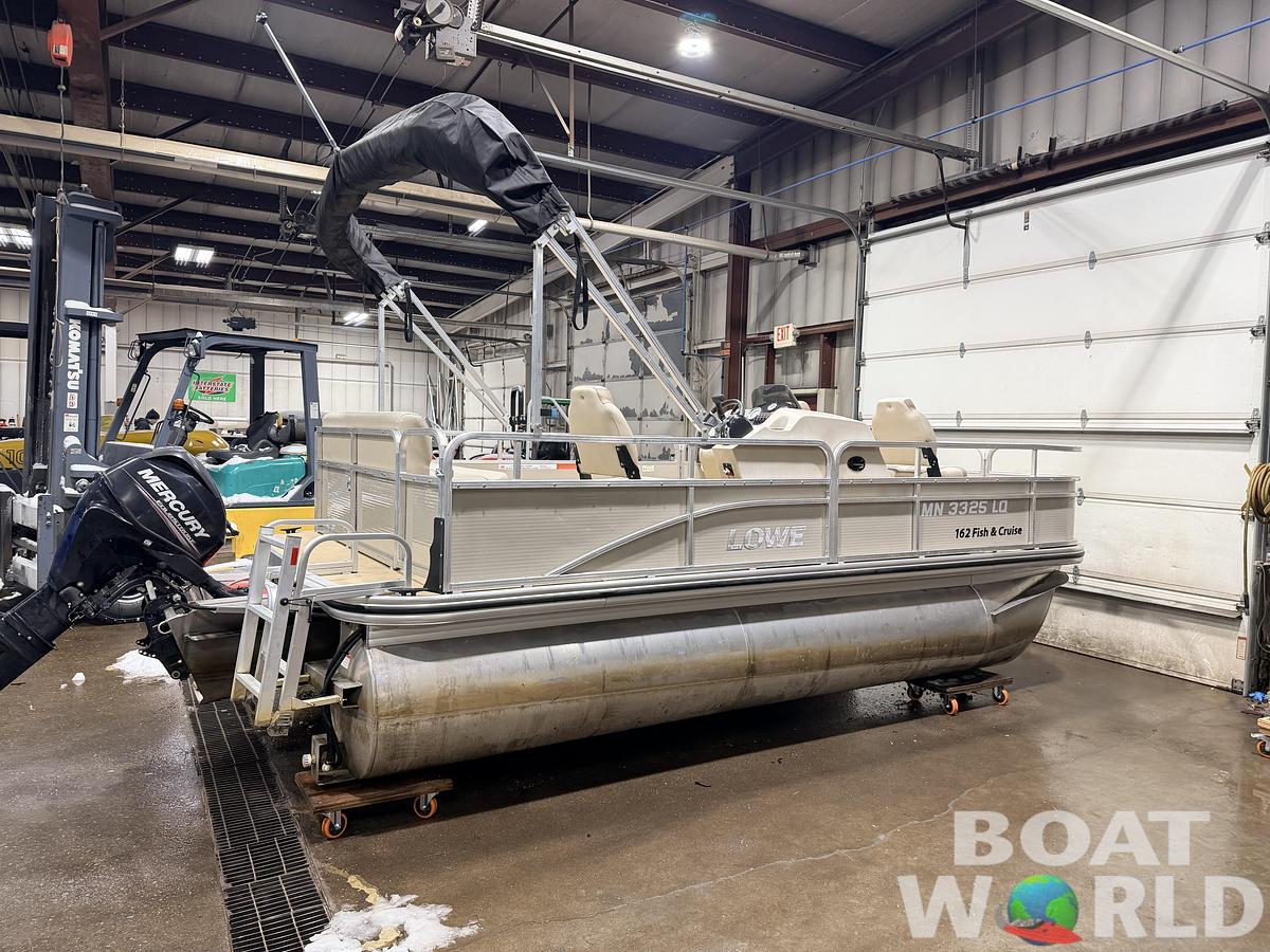 Used 2016 Lowe 162 Fish & Cruise Pontoon