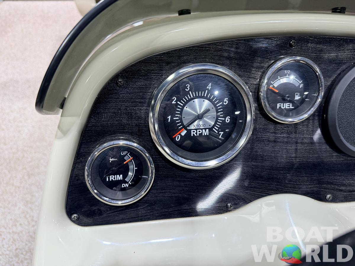 Used 2016 Weeres 200 Allure Fish Pontoon