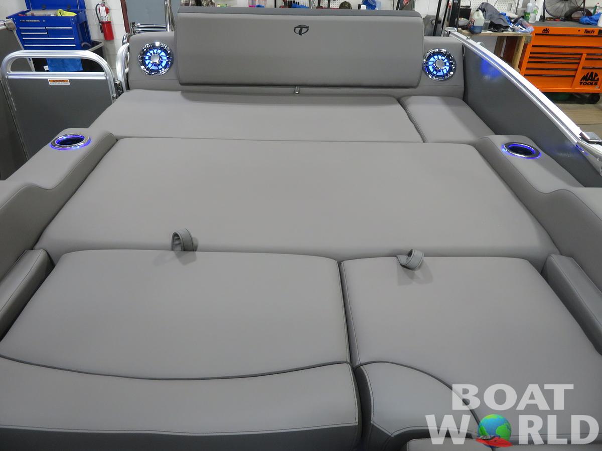 2024 Tahoe Pontoons Cascade 2385 VRL Swingback & Honda 140HP 4-Stroke EFI