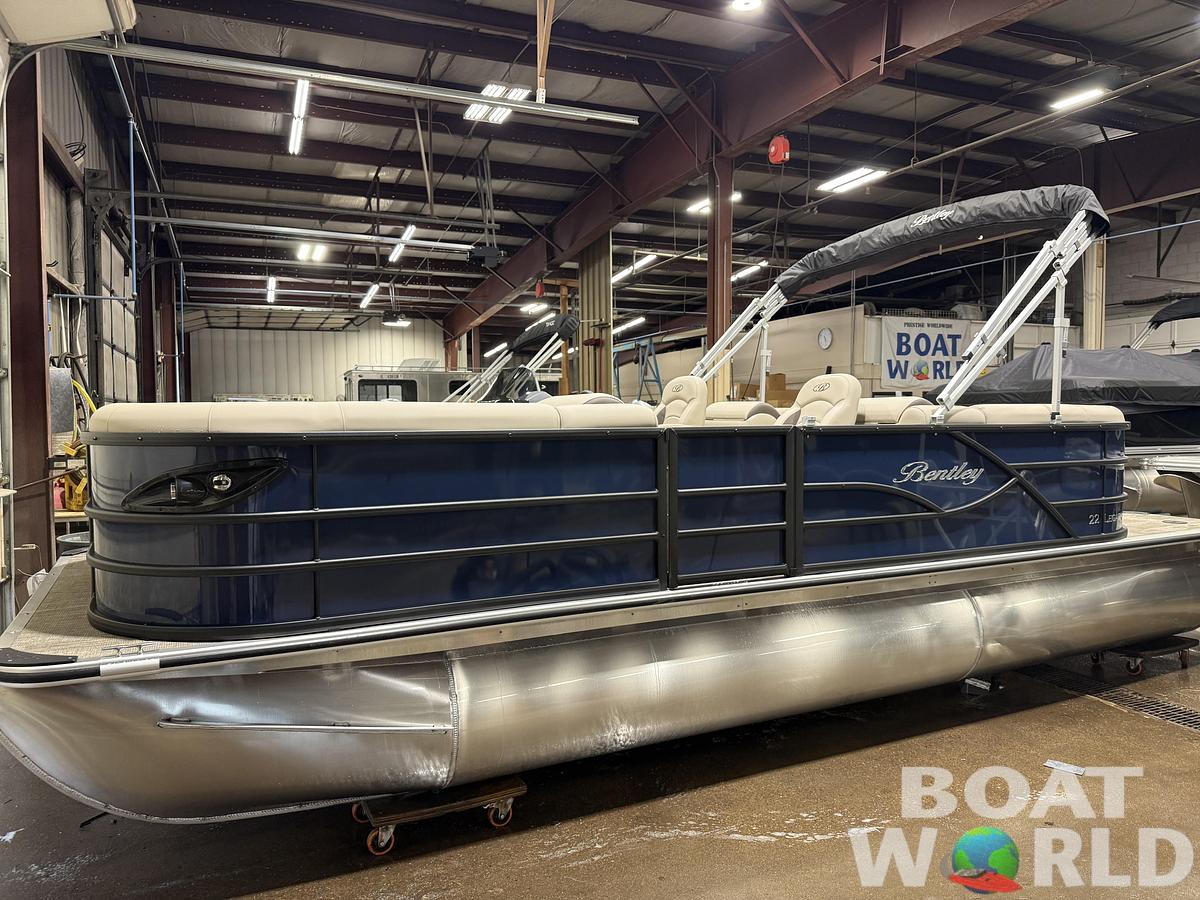 2026 Bentley Legacy 220 Navigator Quad Lounge Pontoon $36995