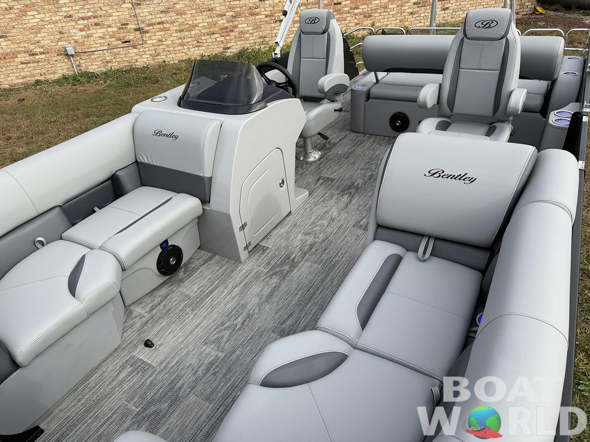 2026 Bentley Pontoons Legacy 200 Swingback Pontoon