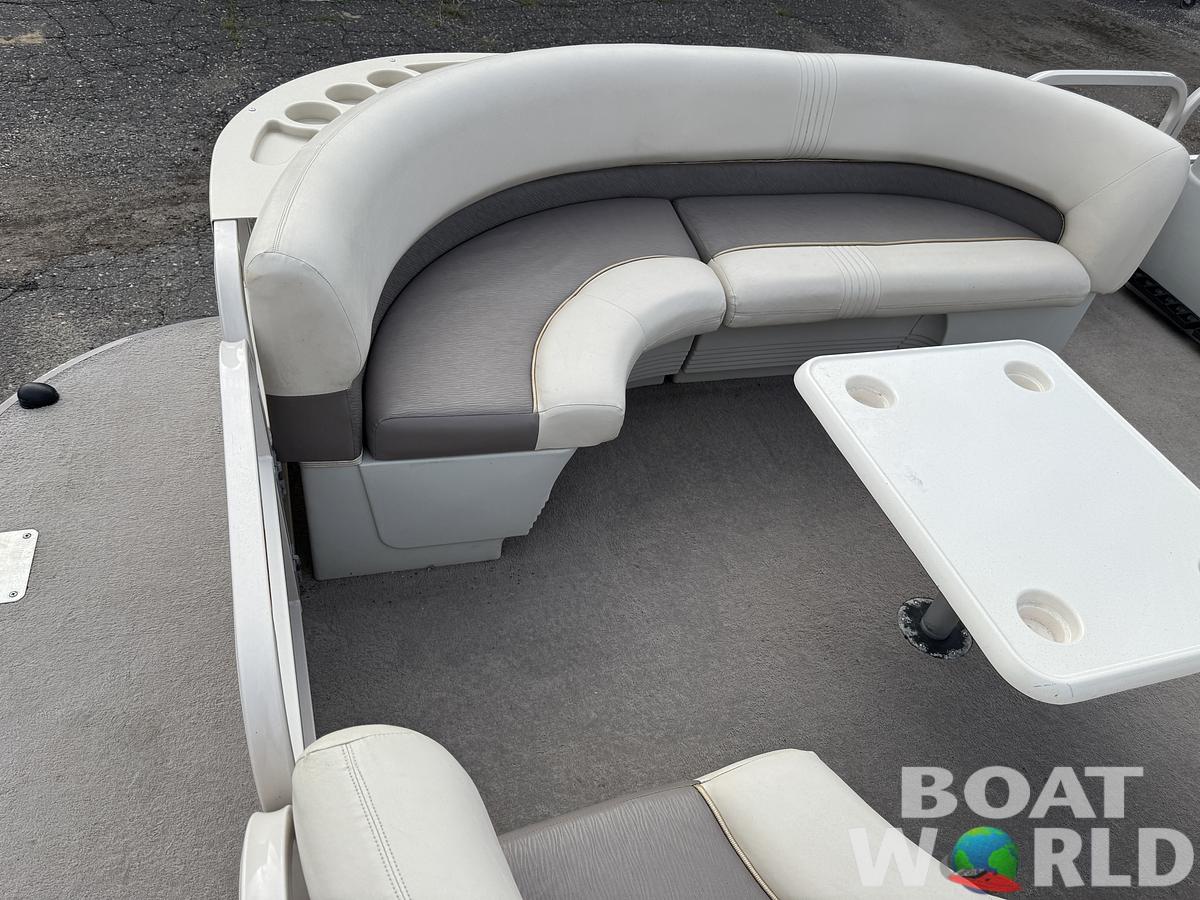 Used 1999 Crestliner 2485 LSI