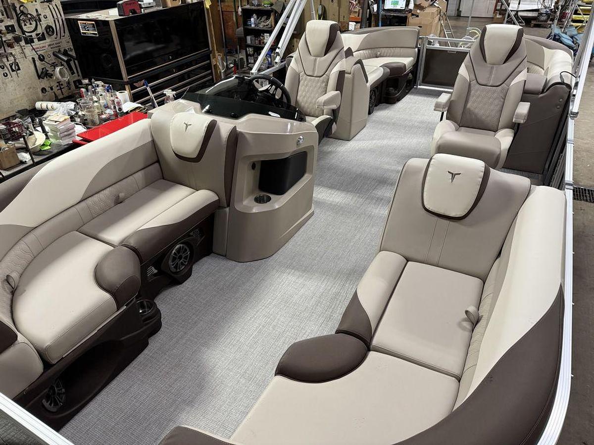 2025 Tahoe Pontoons LTZ 2385 Quad Lounge & Honda 4-Stroke EFI