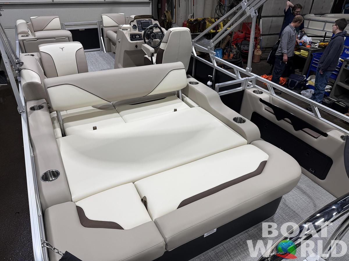 2026 Tahoe Pontoons Sport 2180 Swingback (VRB) 