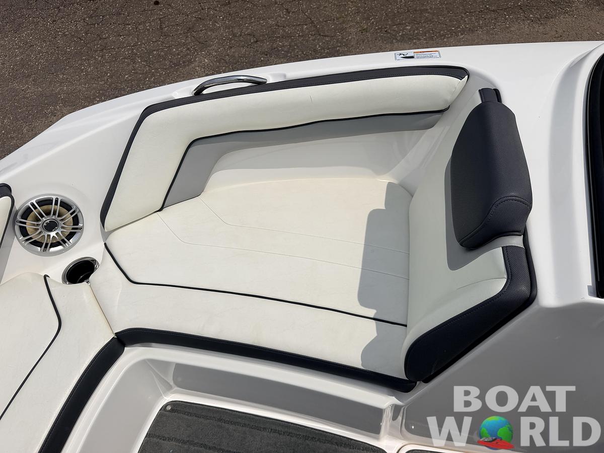 Used 2016 Yamaha AR192 Jet Boat 210HP Supercharged 1.8L & Single Axle Trailer -$29,995