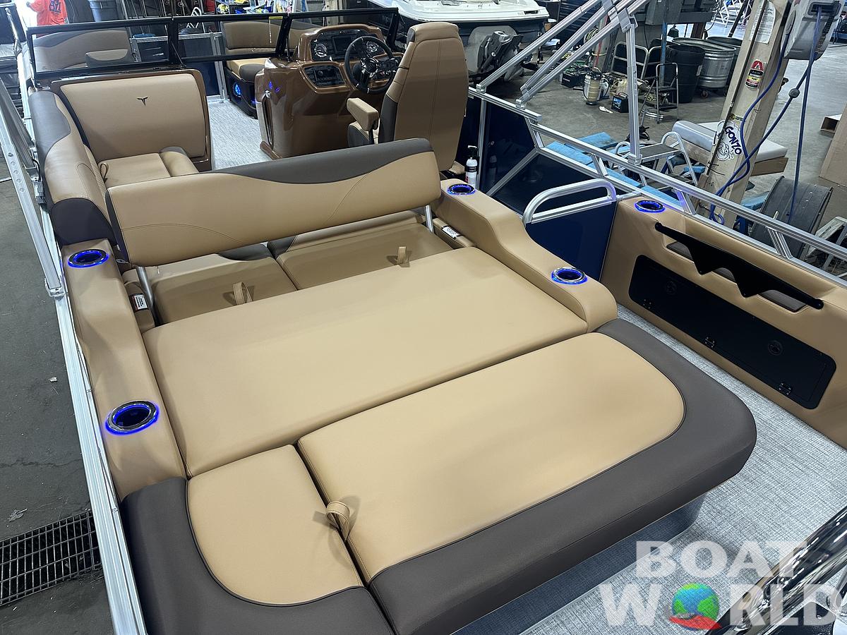 2025 Tahoe Pontoons LTZ 2385 Swingback (VRB) Windshield Tritoon & Honda 4-Stroke EFI