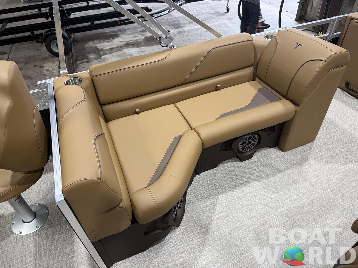 2027 Tahoe Sport Fish & Cruise 23E80 Pontoon $33995