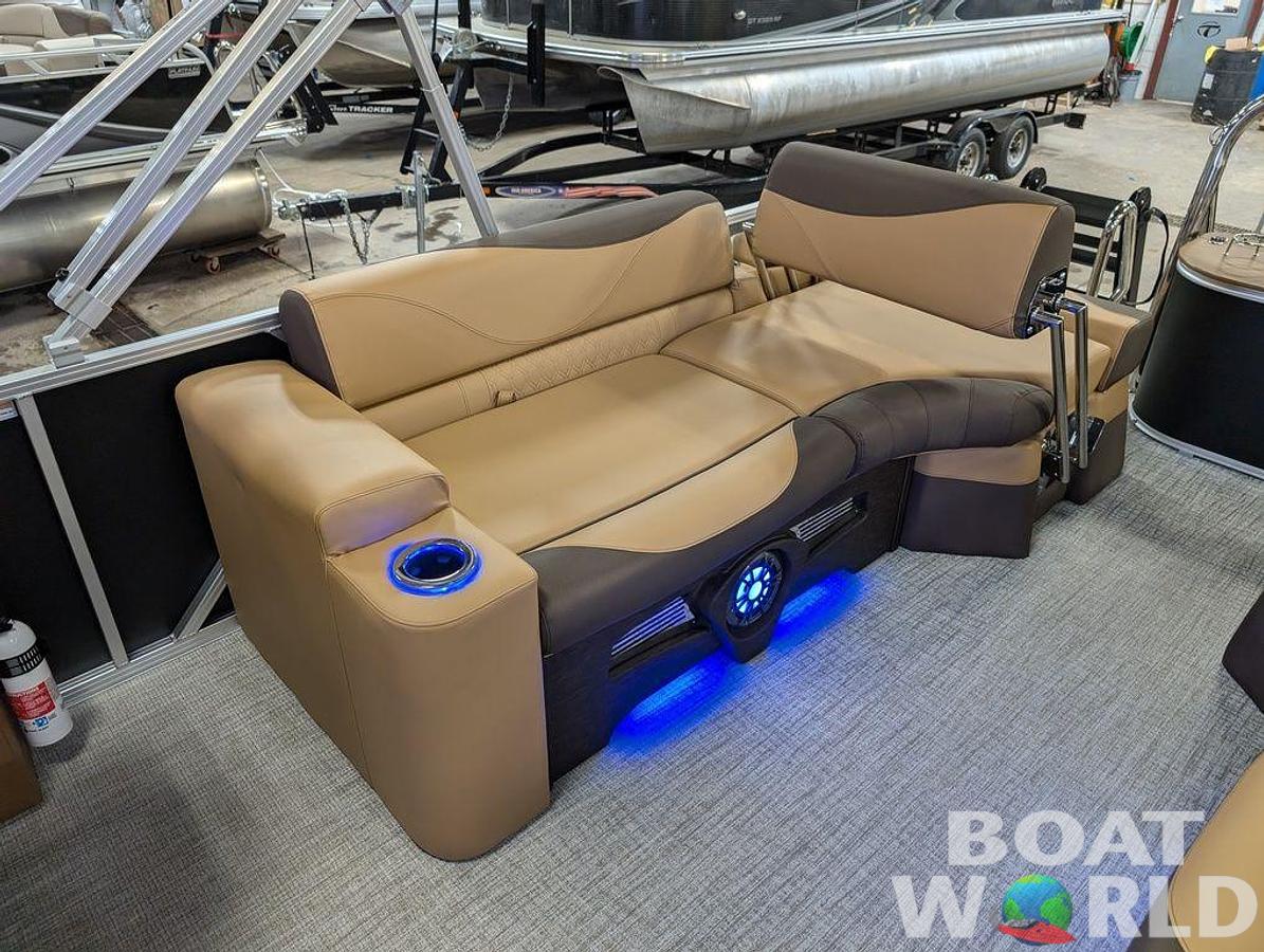 2026 Tahoe LTZ 300HP QLS 2385 Tritoon $69,995