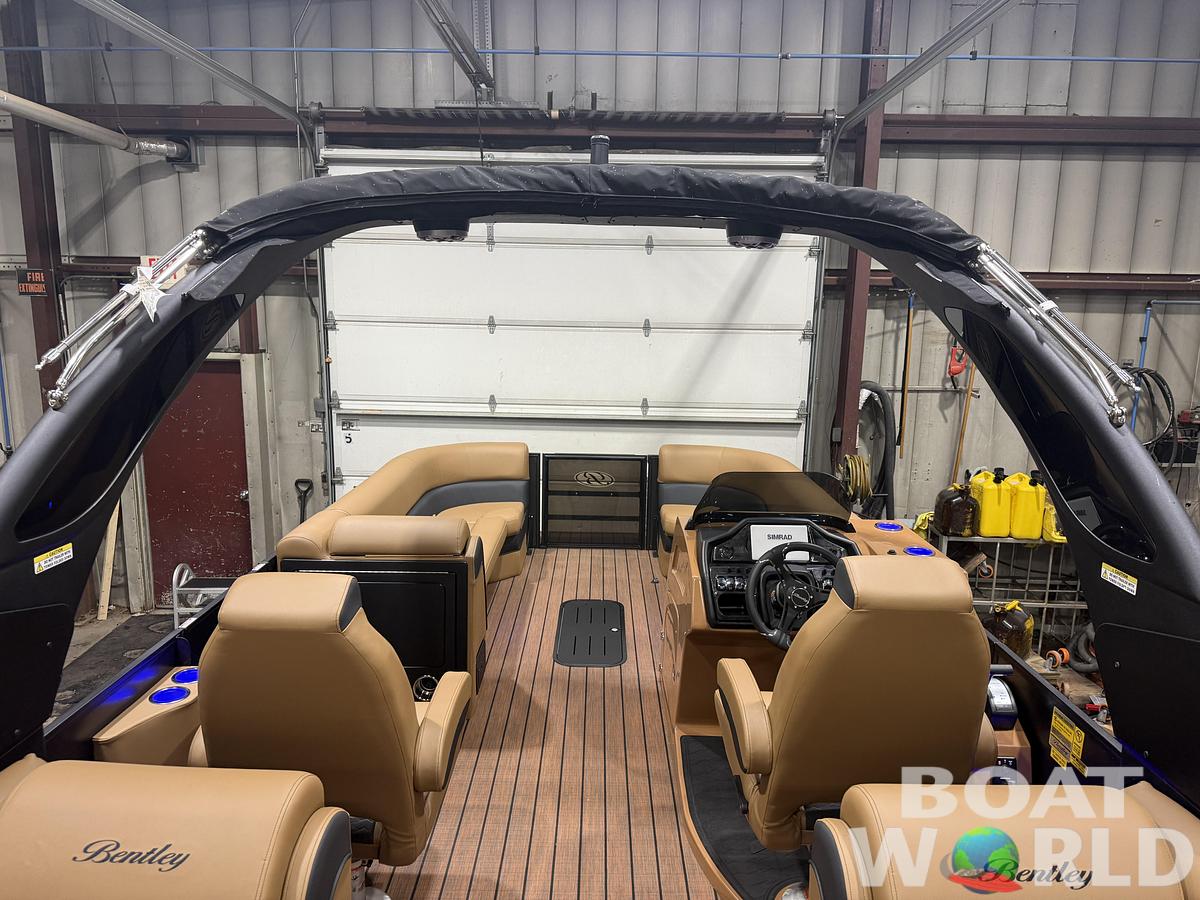 2026 Bentley Pontoons Elite 253 Admiral 350HP Quad Lounge Tritoon
