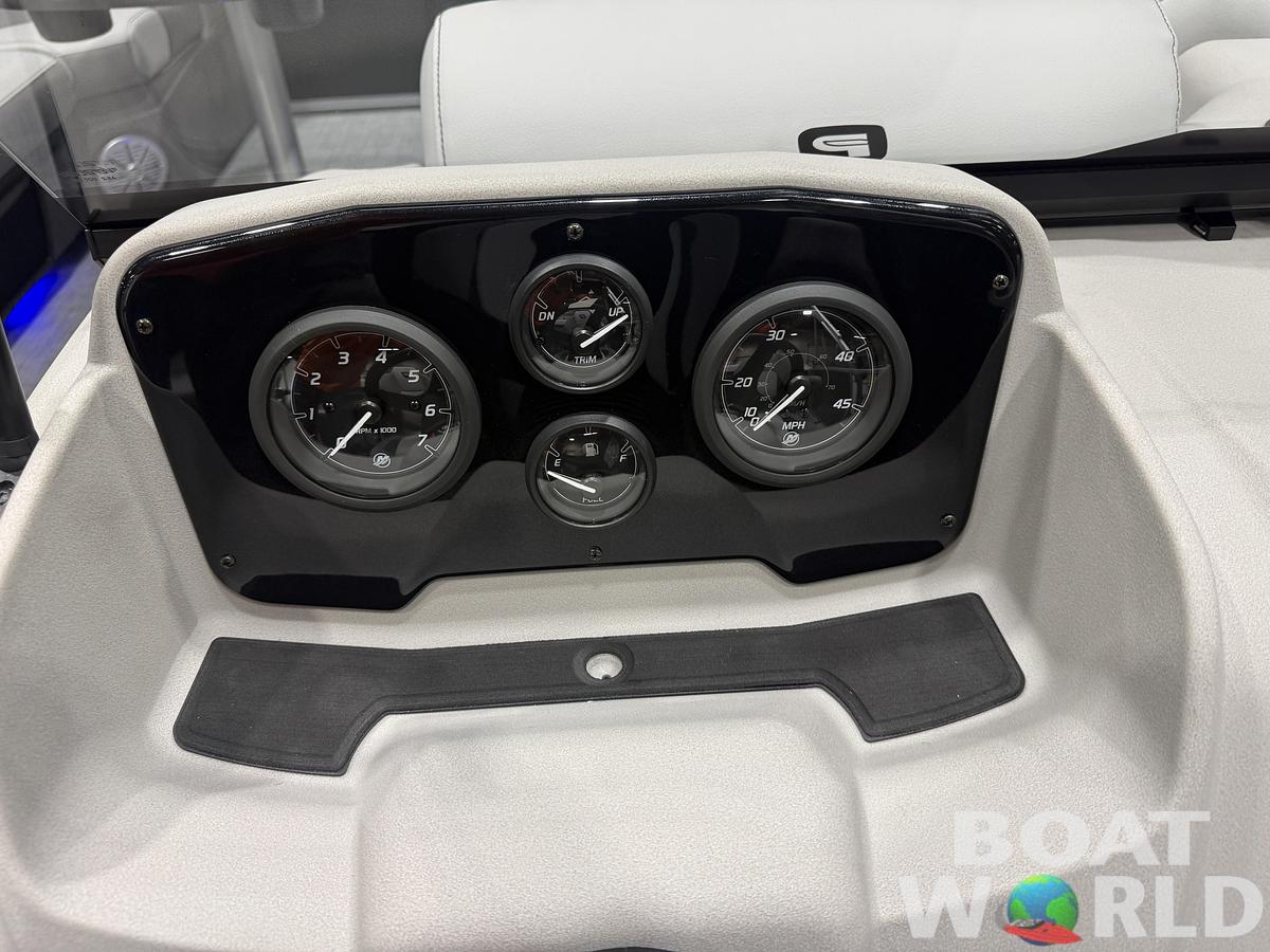 2026 Princecraft Vectra 23 RL SS Swingback Tritoon 