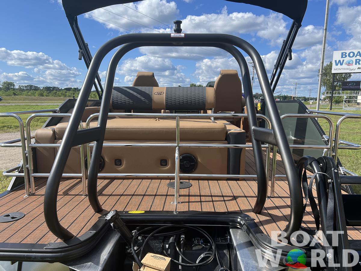 2026 Bentley Pontoons Elite 223 Swingback Tritoon