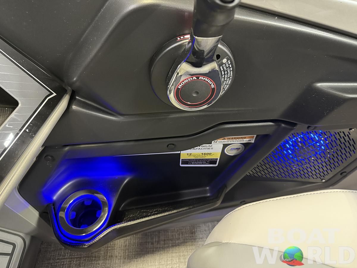 2025 Tahoe Pontoons Cascade 2385 Elite Cruise Tritoon & Honda 4-Stroke EFI