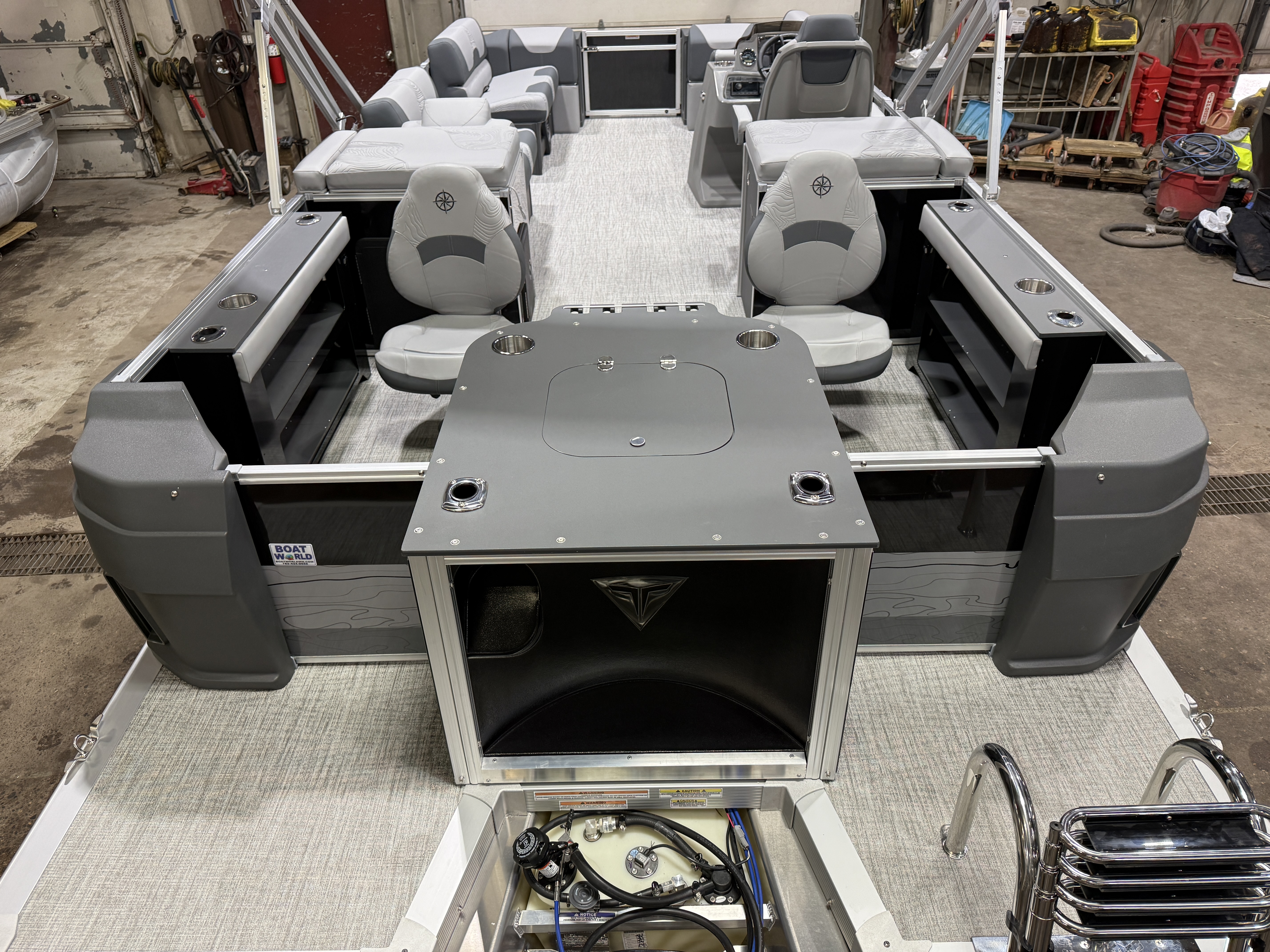 2026 Tahoe Pontoons GEOfish 2385 Rear Fish 