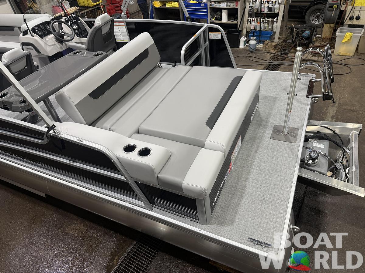 2026 Princecraft Vectra 23 RL SS Swingback Tritoon 