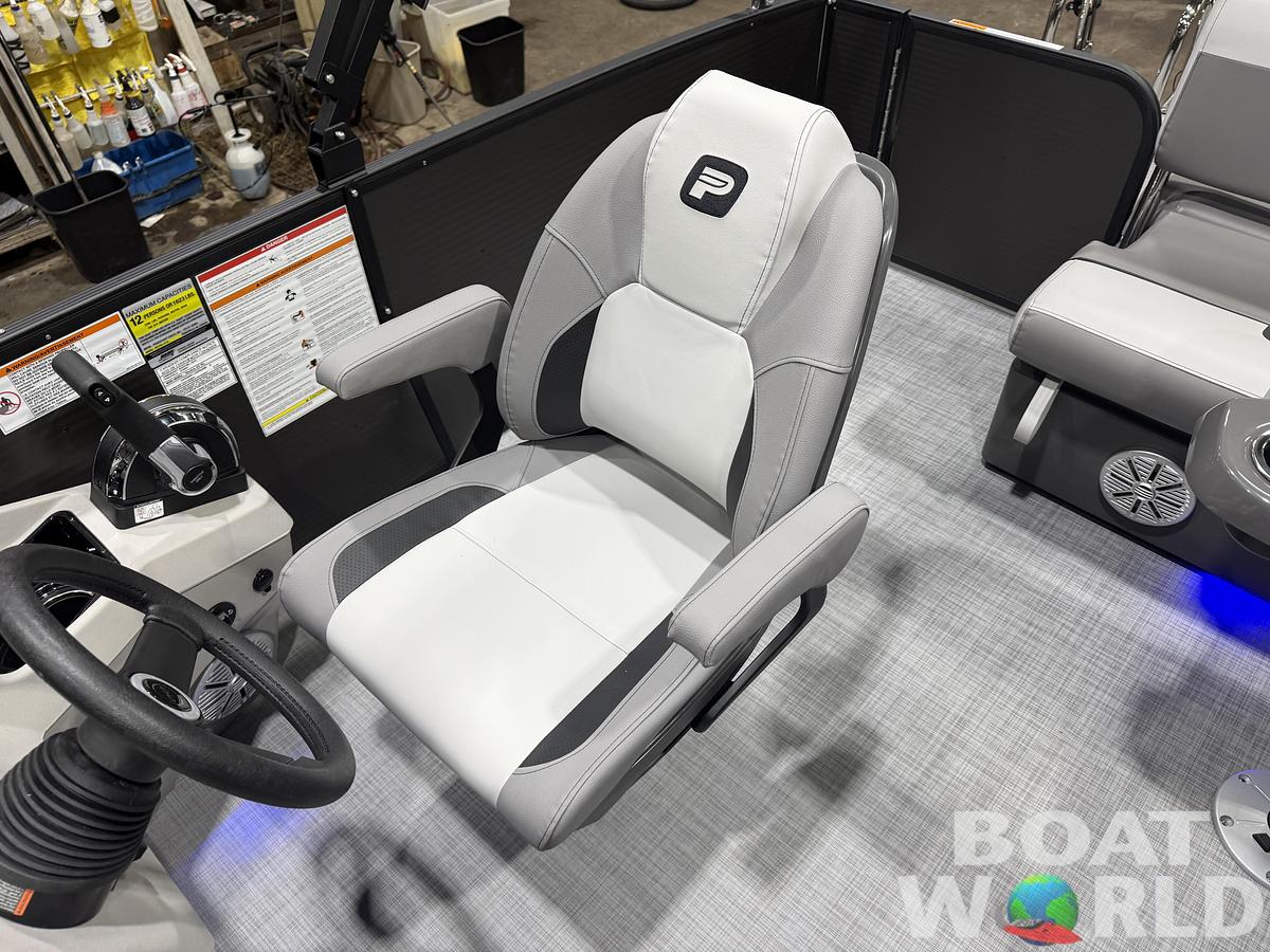 2026 Princecraft Vectra 23 RL SS Swingback Pontoon 