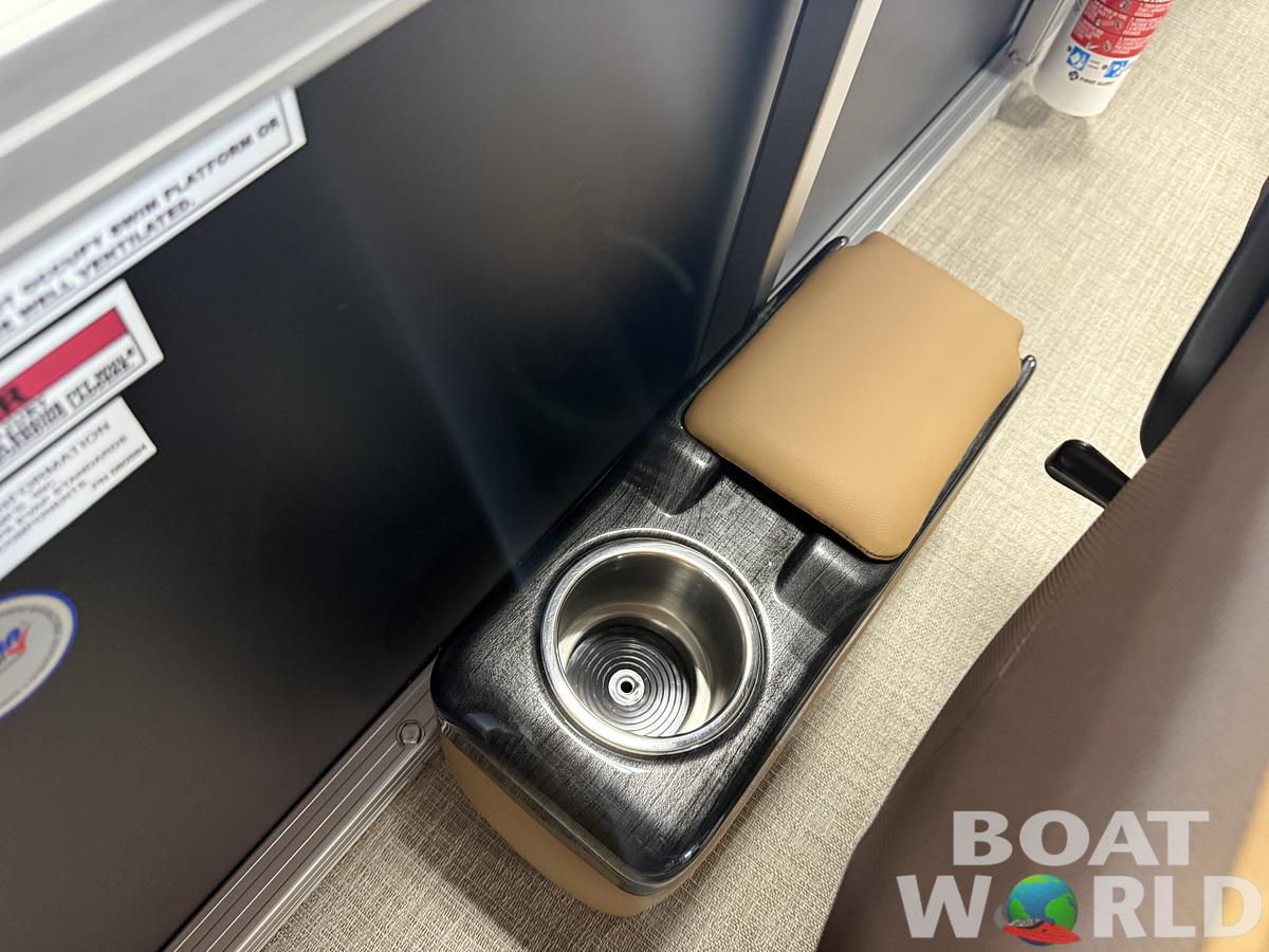 2026 Tahoe Pontoons Sport 2385 Swingback (VRB) & Honda 4-Stroke EFI