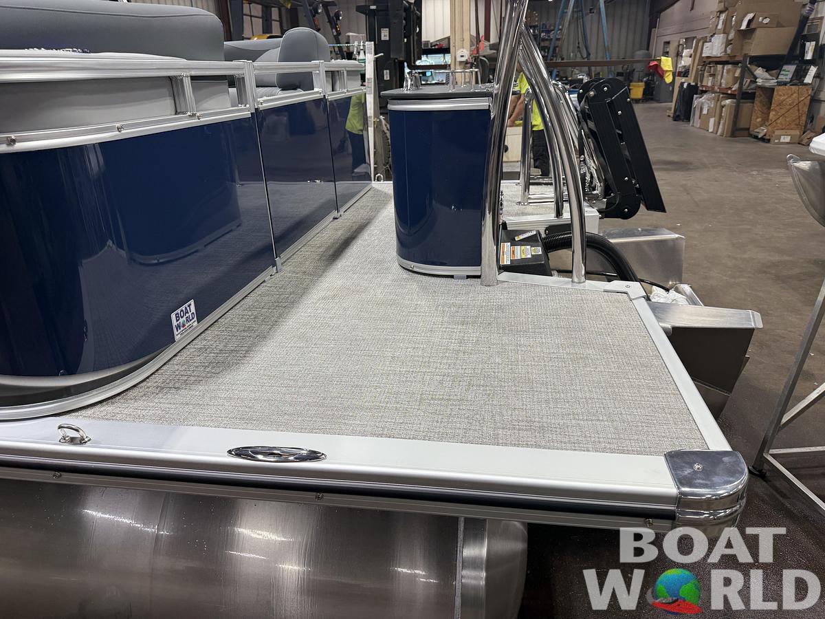 2026 Tahoe Pontoons LTZ 2385 Quad Lounge Tritoon